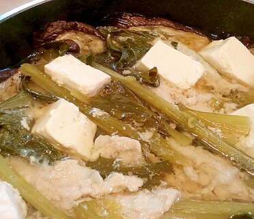 ♪小松菜の豚肉巻きと焼きなすの鍋♡中華風スープで♪